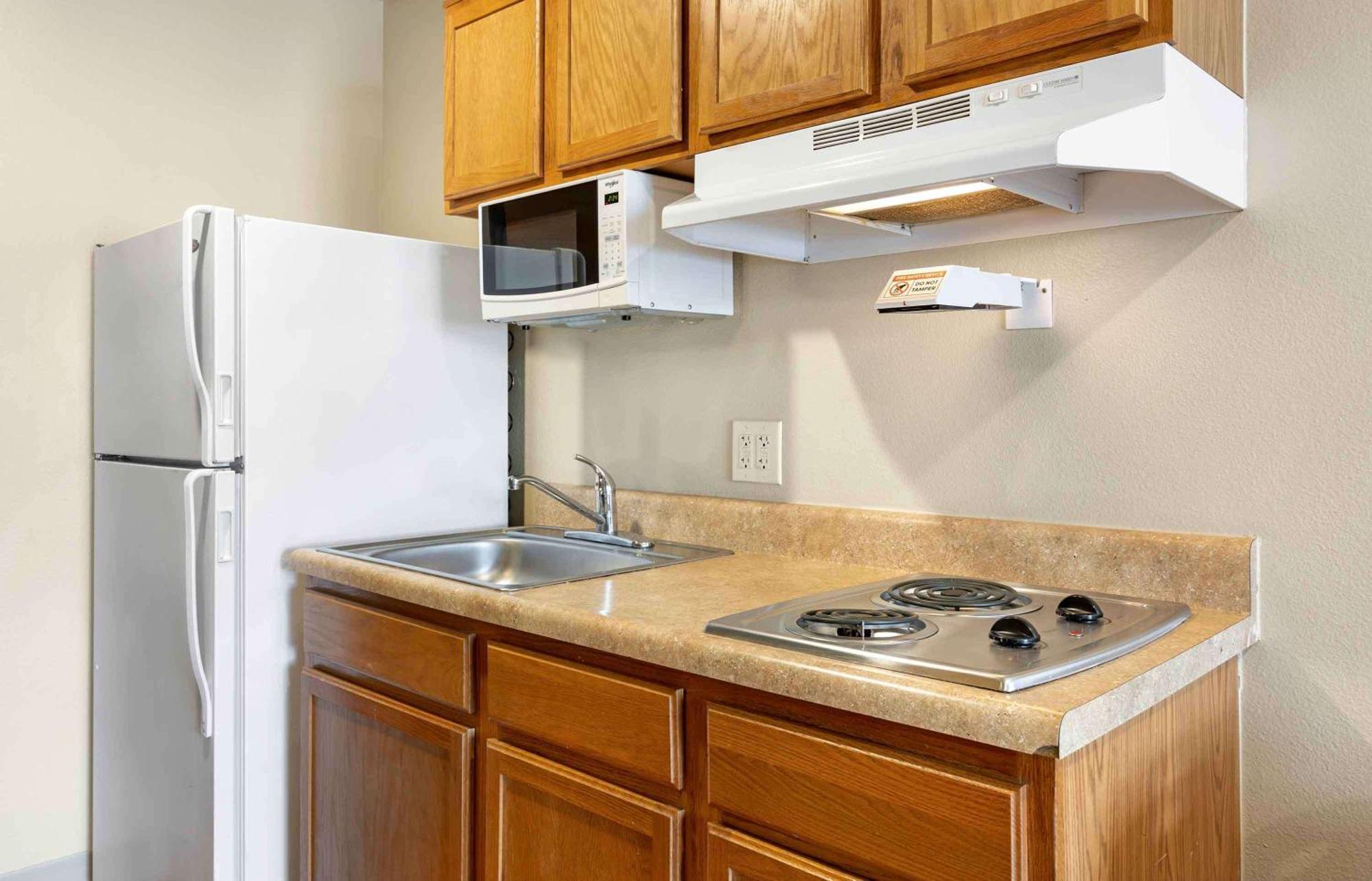 Extended Stay America Select Suites - Wichita - Airport Exterior foto